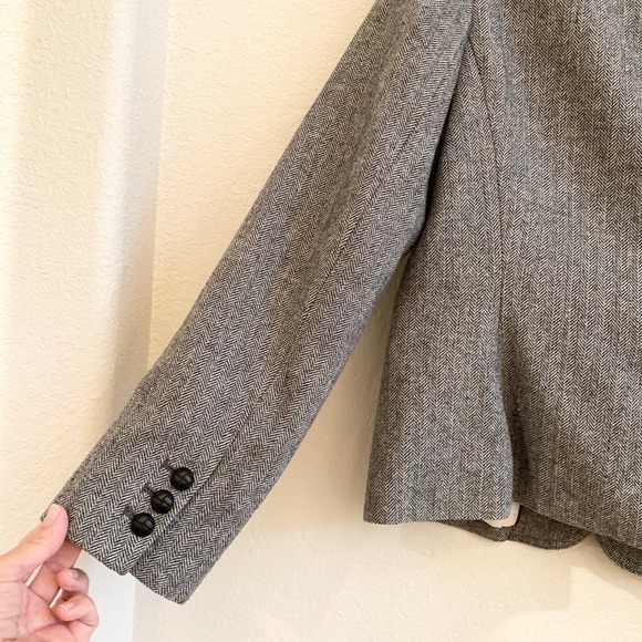 Banana Republic Petite Wool Blend Herringbone Blazer Jacket Gray Size 12 - Picture 9 of 13